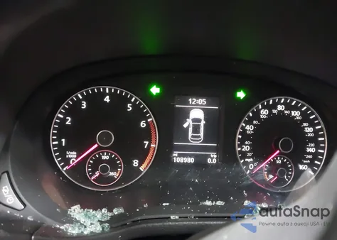 2013 Volkswagen Passat 2.5L Sel Premium z USA, uszkodzony, nr VIN 1VWCP7A33DC033117